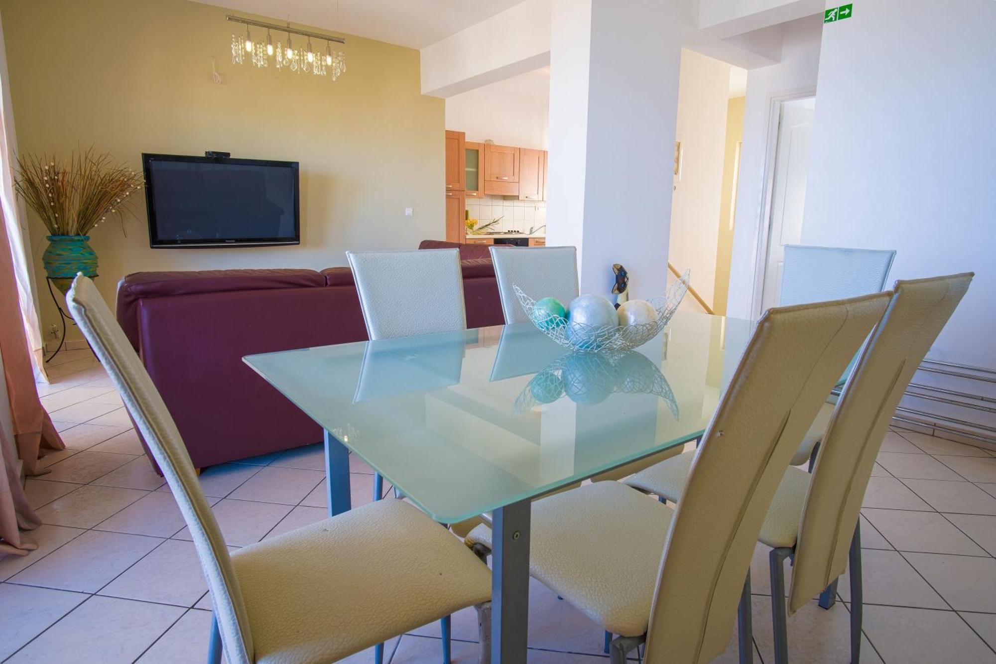 Blue Villas Agia Marina 外观 照片