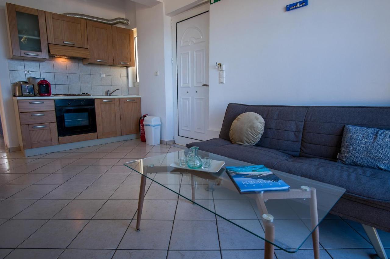 Blue Villas Agia Marina 外观 照片