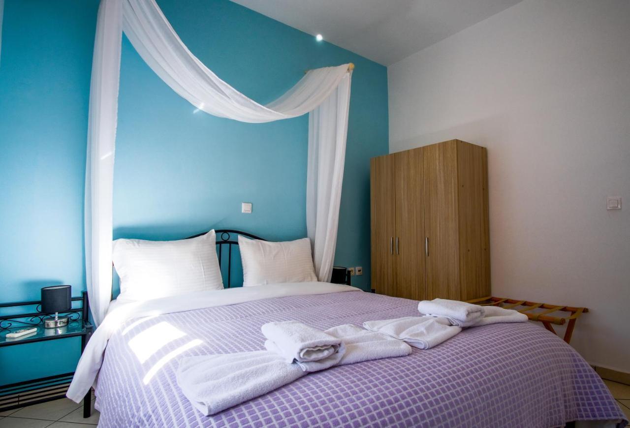 Blue Villas Agia Marina 外观 照片